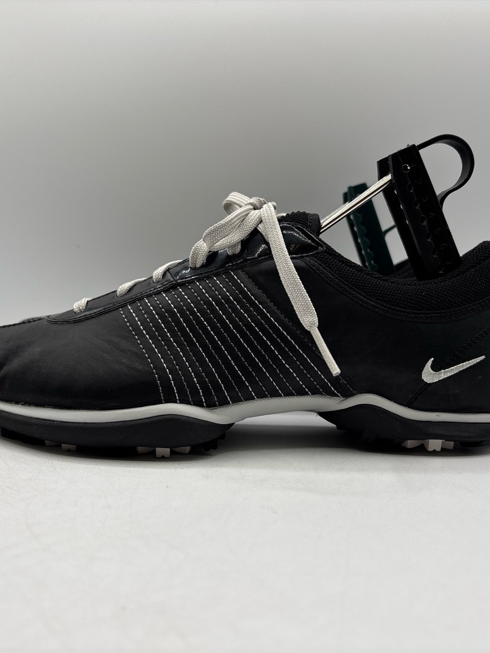 Nike Delight II Golf Shoes Women’s Size 7 Black Soft Spikes Cleats 335938-001